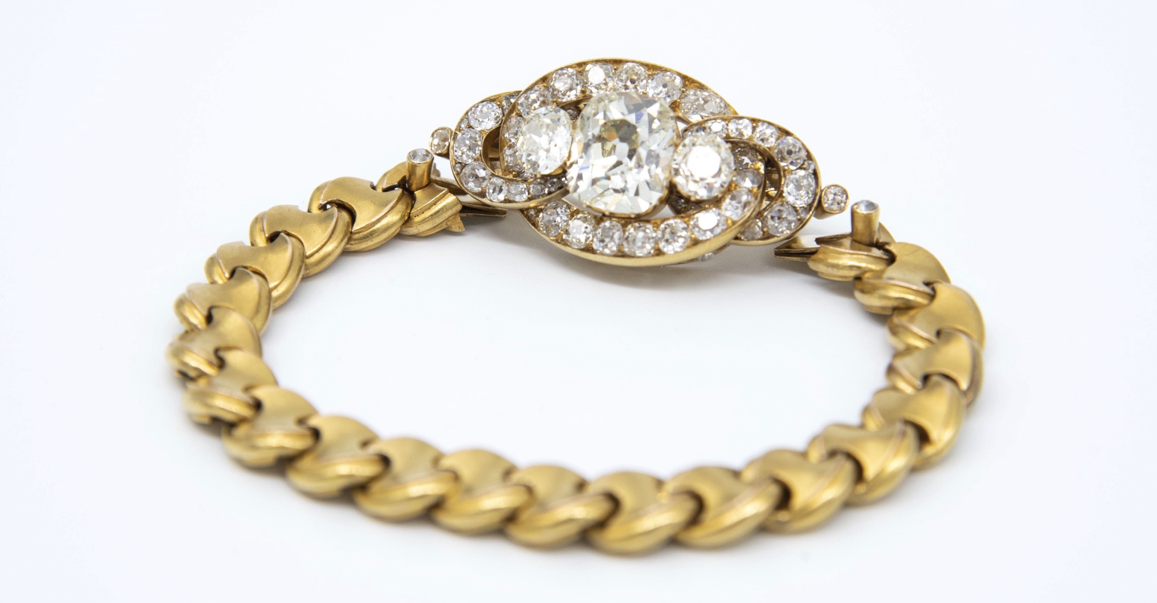 Queen Louise of Sweden’s Engagement Bracelet 