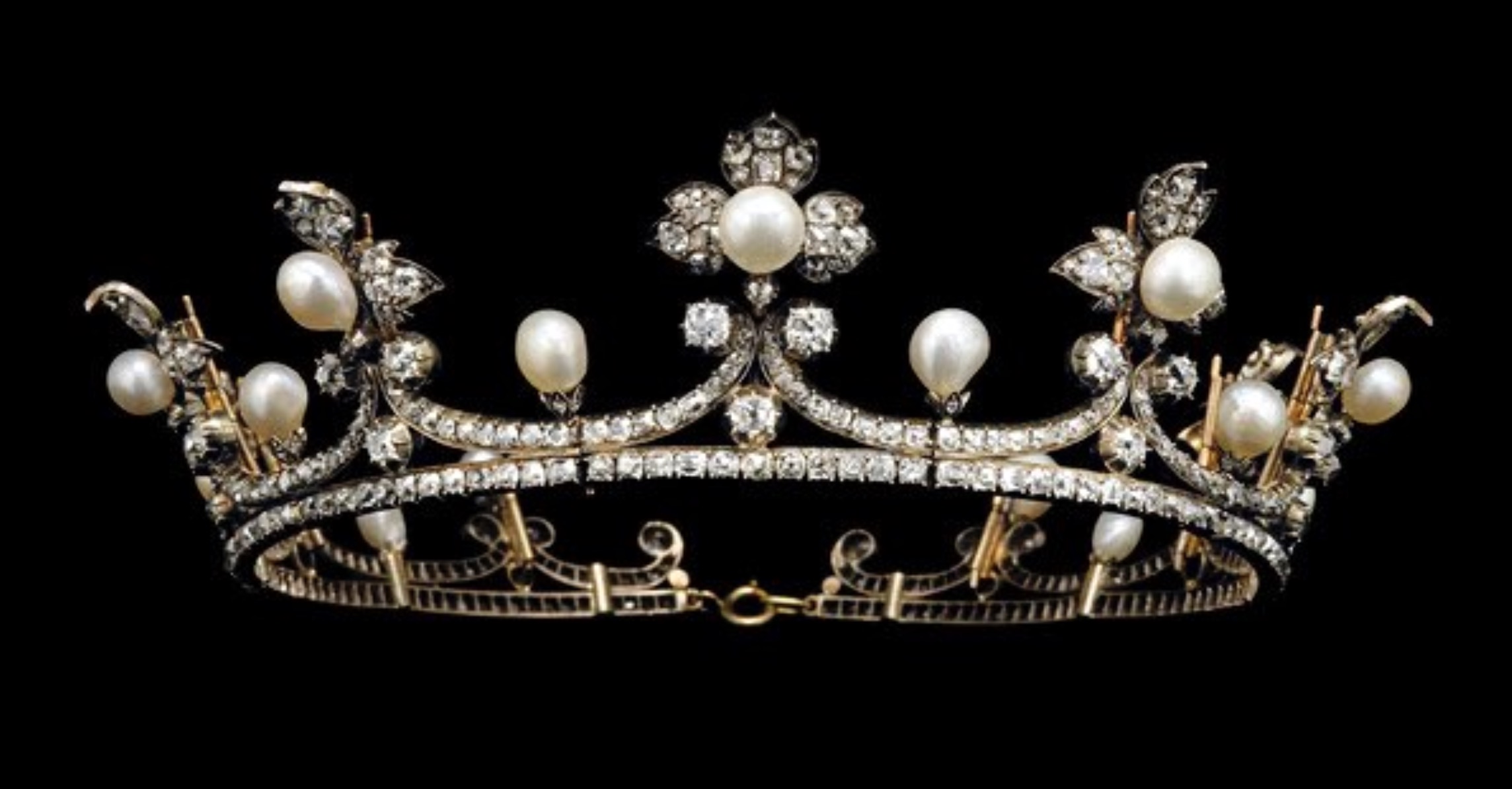 Countess of Flanders' Pearl Tiara | The Royal Watcher